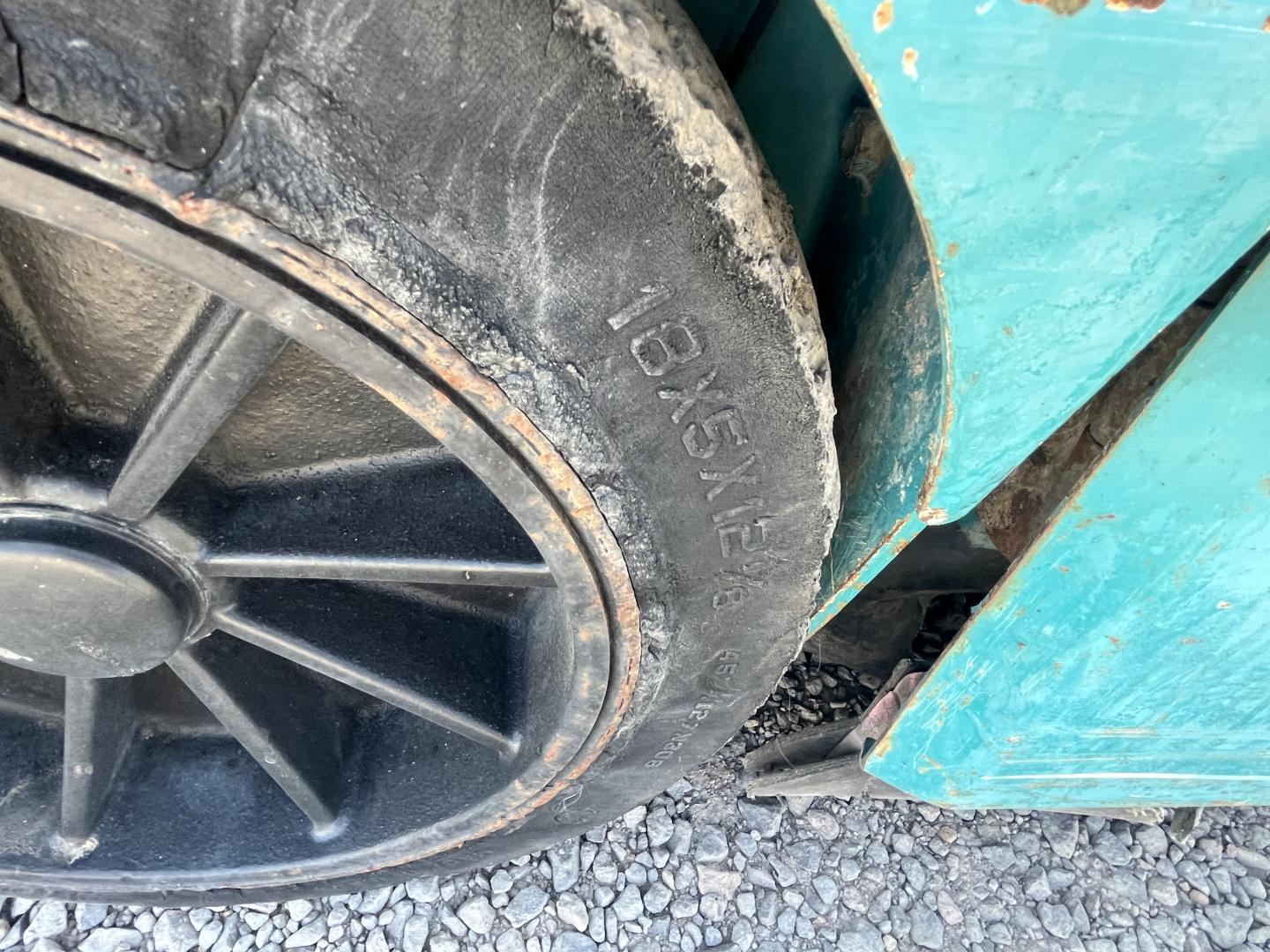 ./imagenes/INVOICE/2019/15384/BARREDORA TENNANT 355 (18).JPG